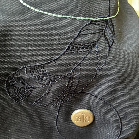 New, Never Used Haiku Navy Blue Cross Body Purse - Picture 3 of 5